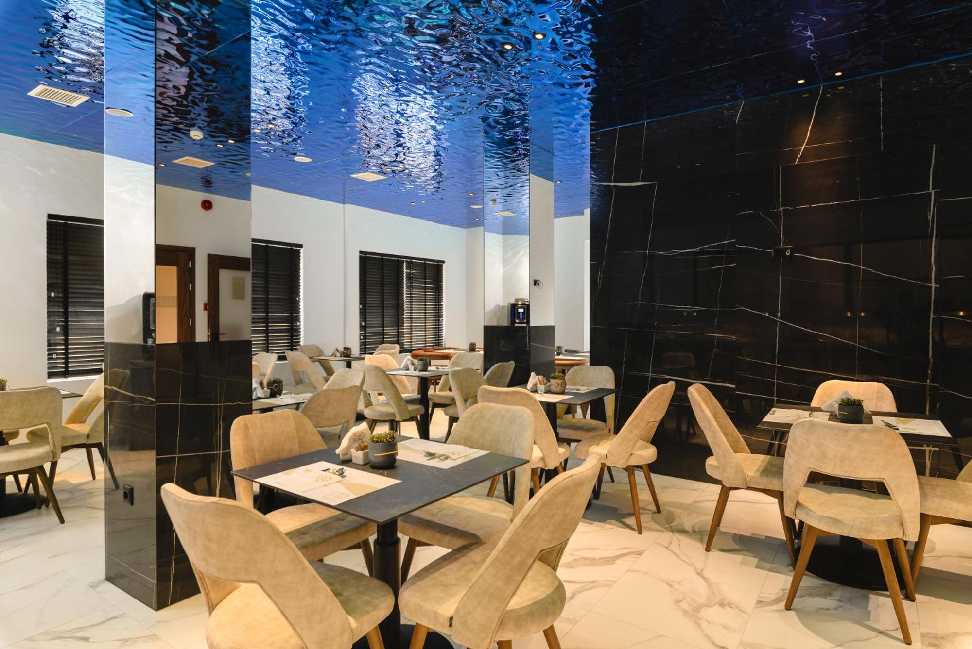 Elia Sea Suites Chrissi Akti Chania Exterior foto
