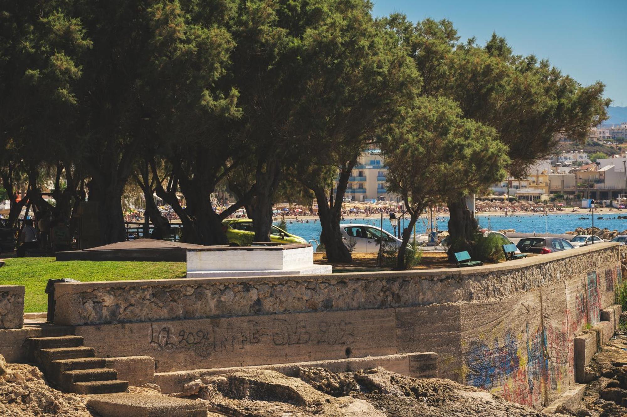 Elia Sea Suites Chrissi Akti Chania Exterior foto