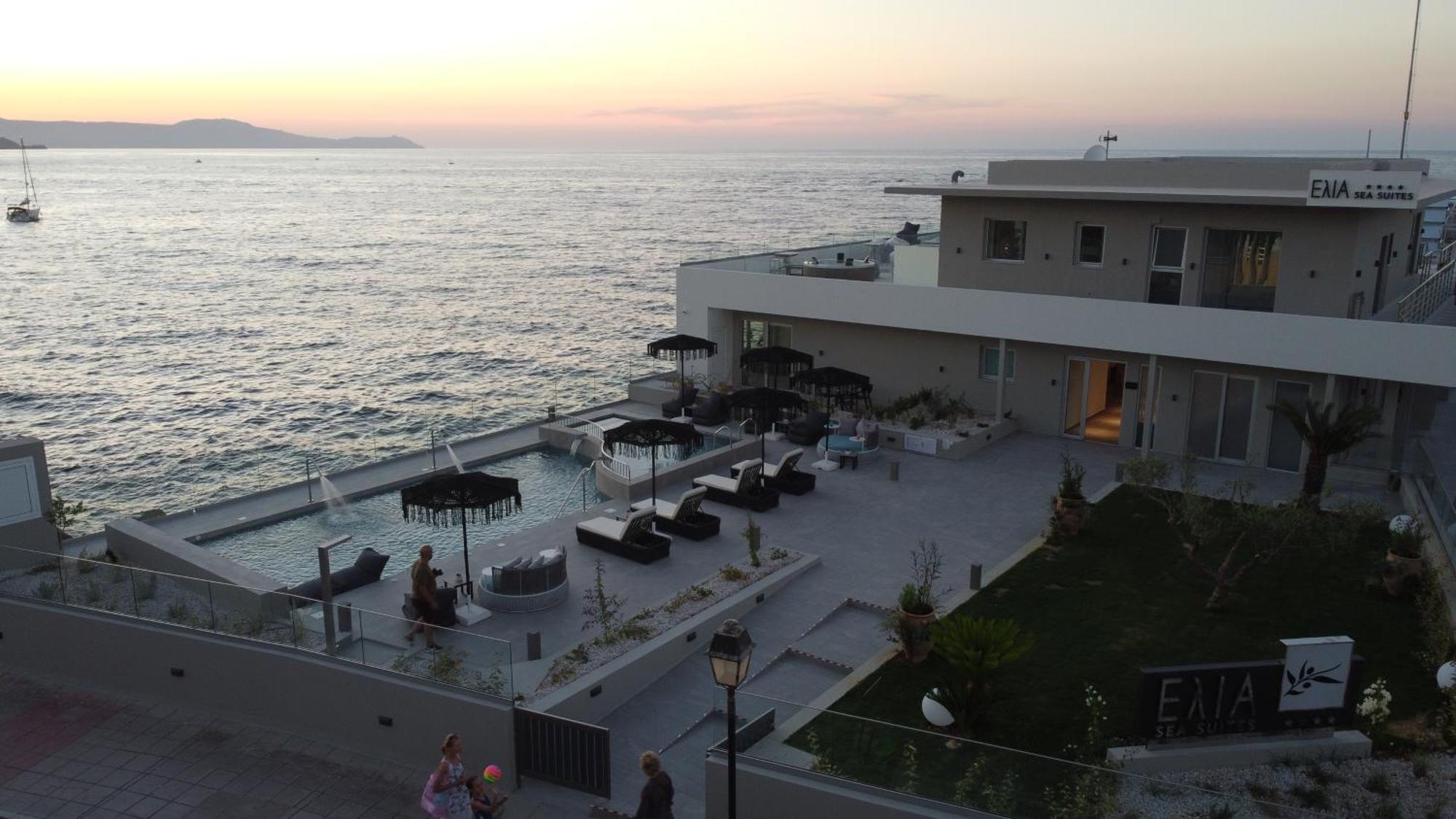 Elia Sea Suites Chrissi Akti Chania Exterior foto