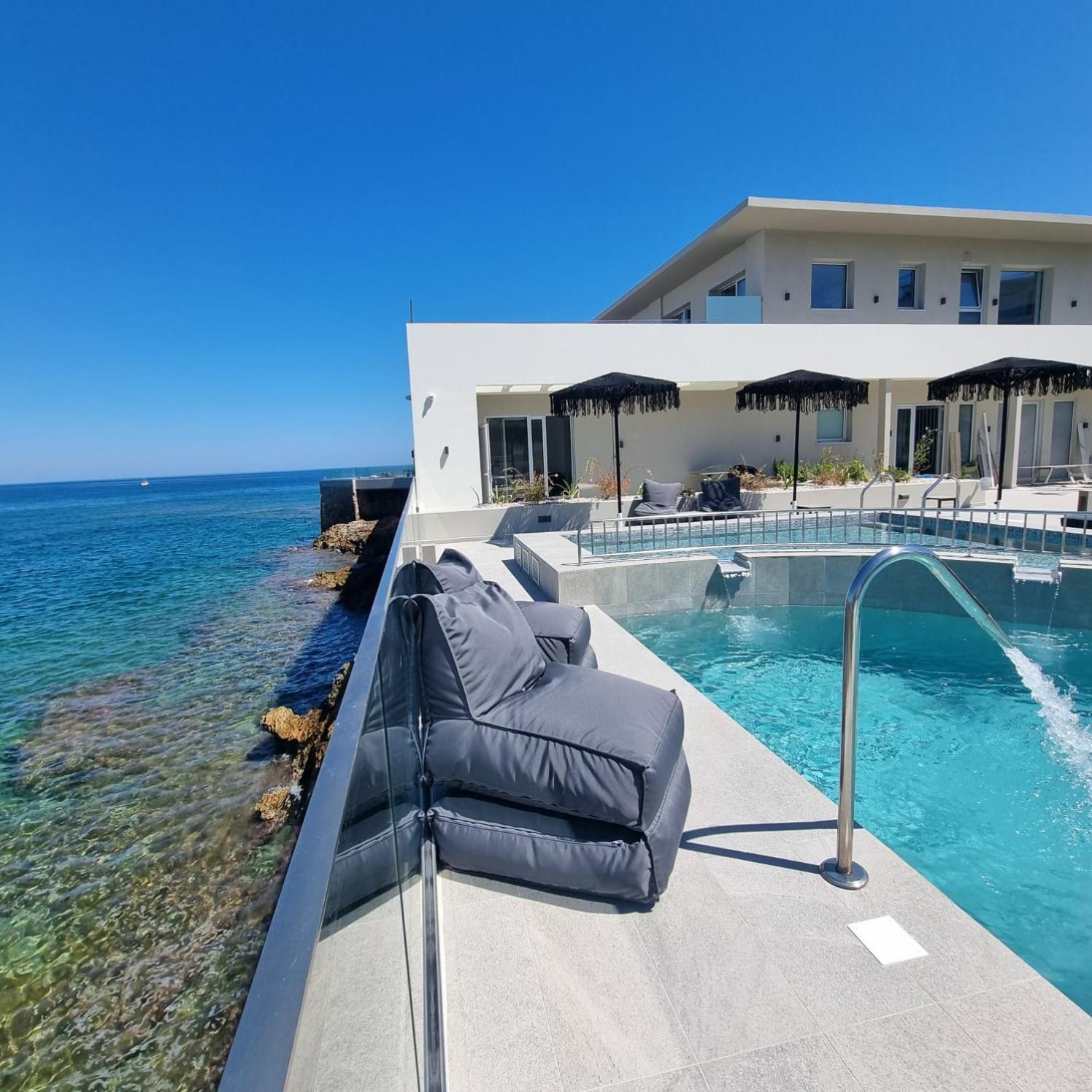 Elia Sea Suites Chrissi Akti Chania Exterior foto
