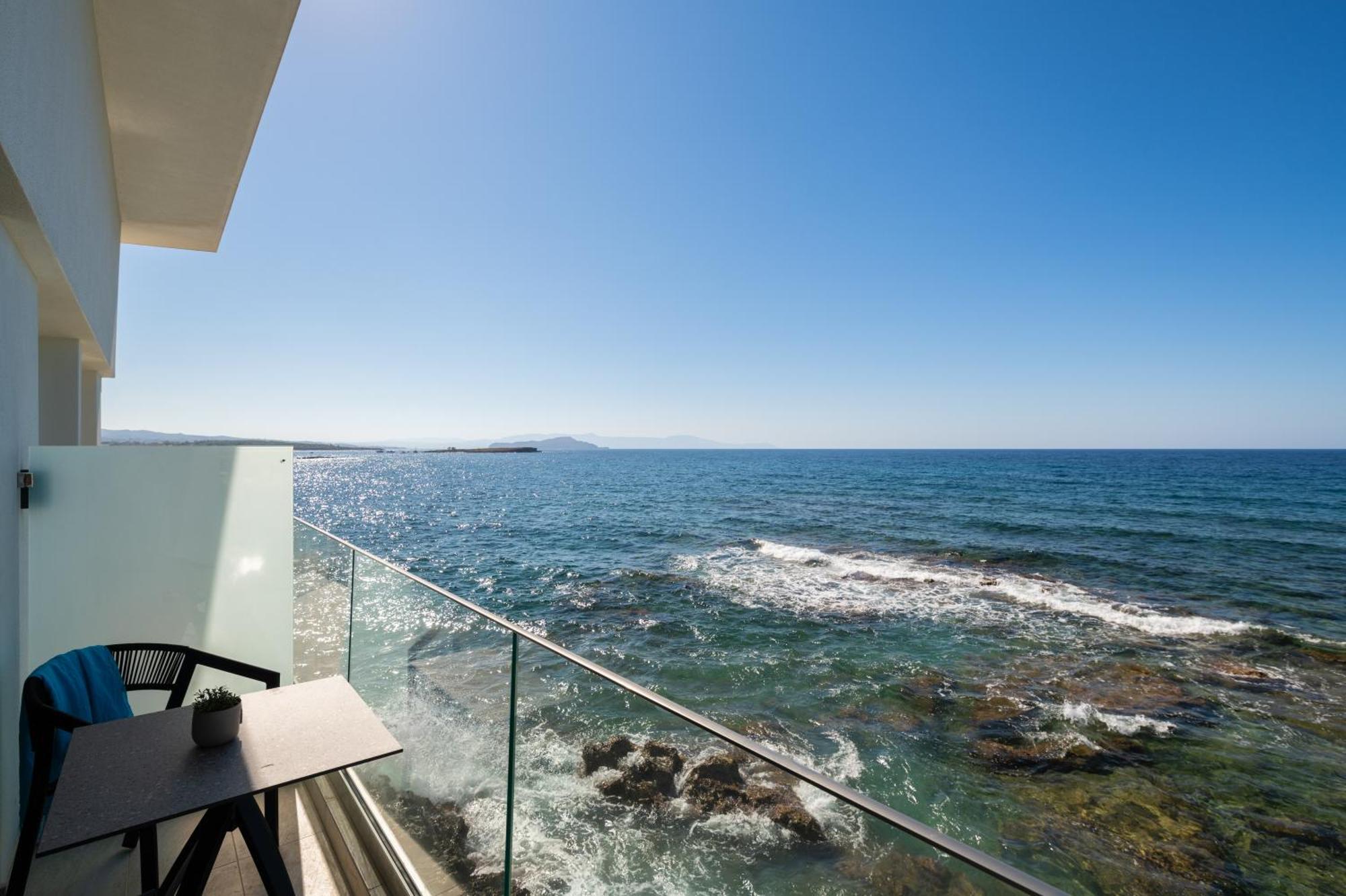 Elia Sea Suites Chrissi Akti Chania Exterior foto