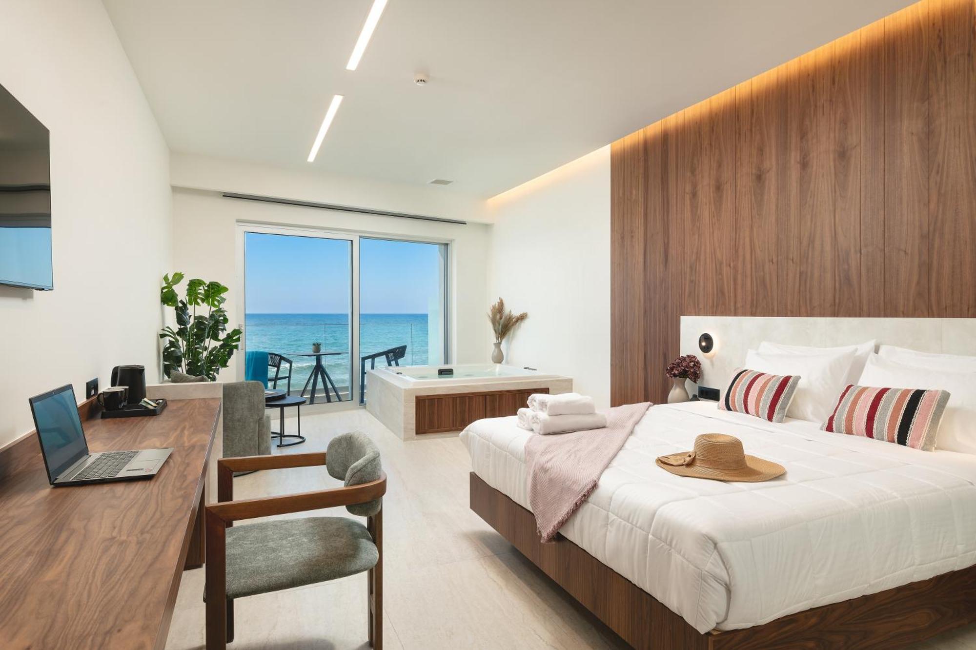 Elia Sea Suites Chrissi Akti Chania Exterior foto