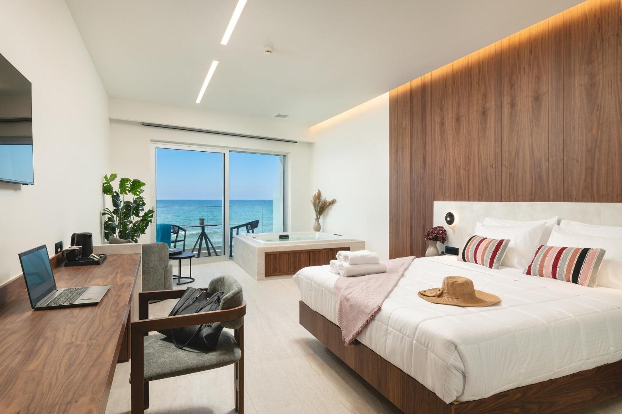 Elia Sea Suites Chrissi Akti Chania Exterior foto