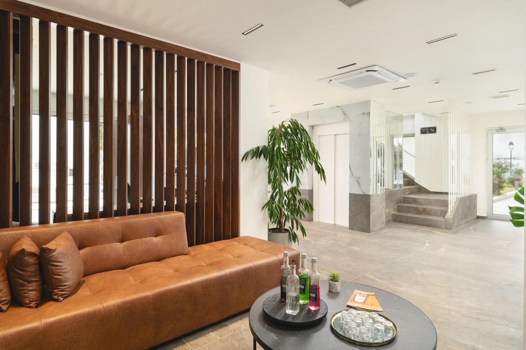 Elia Sea Suites Chrissi Akti Chania Exterior foto